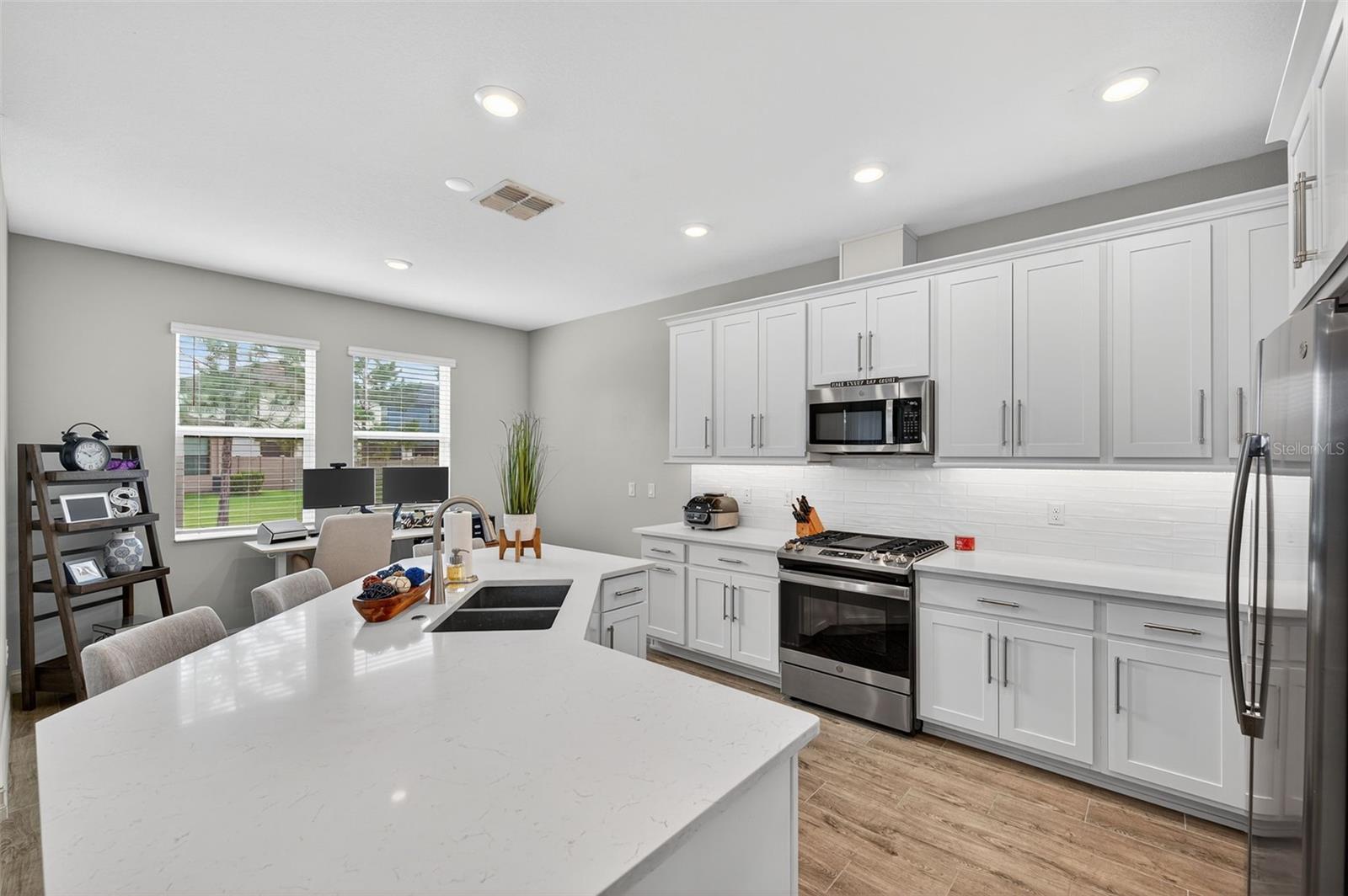 ESTANCIA SORTINO - Residential Lease