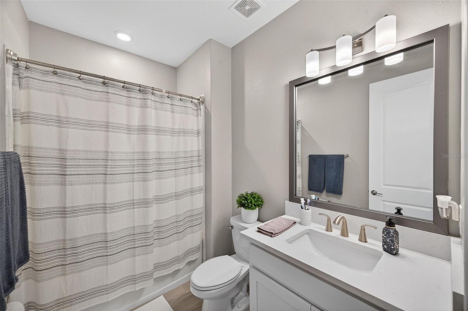 ESTANCIA SORTINO - Residential Lease