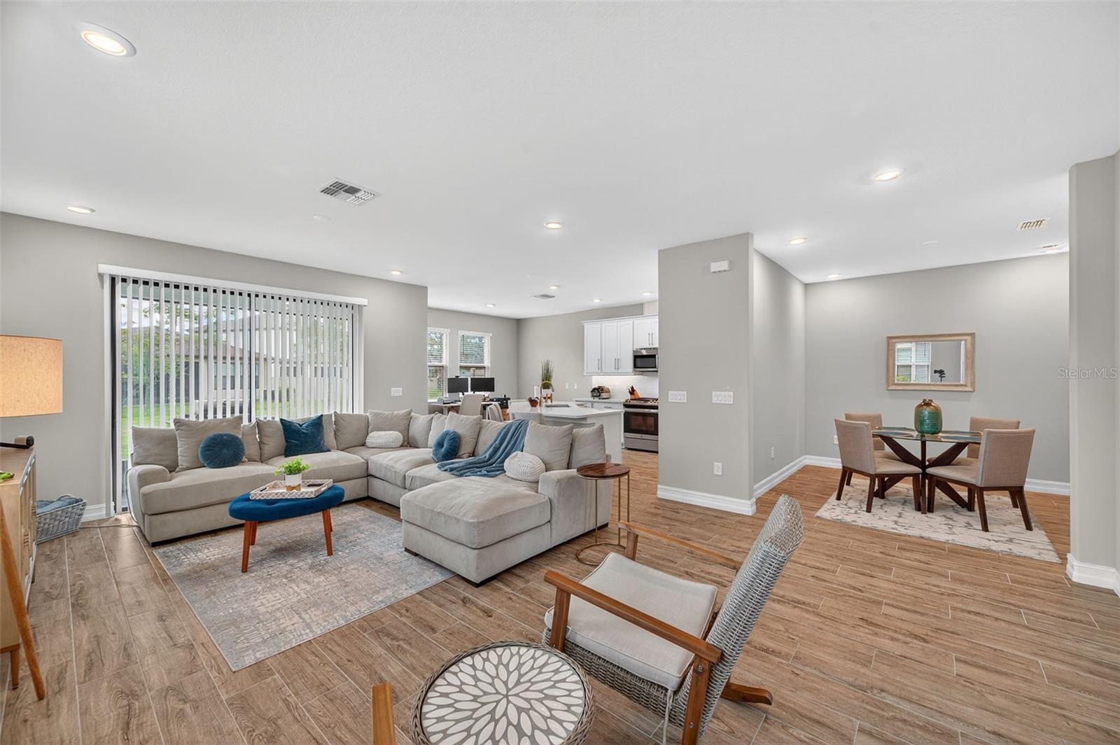 ESTANCIA SORTINO - Residential Lease