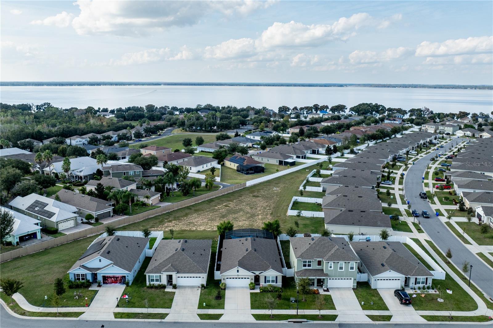 AVALON PARK TAVARES PH 1 - Residential