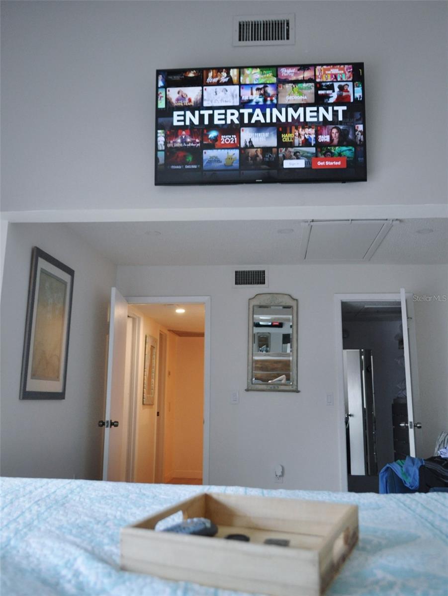 MADEIRA BEACH YACHT CLUB CONDO - Residential