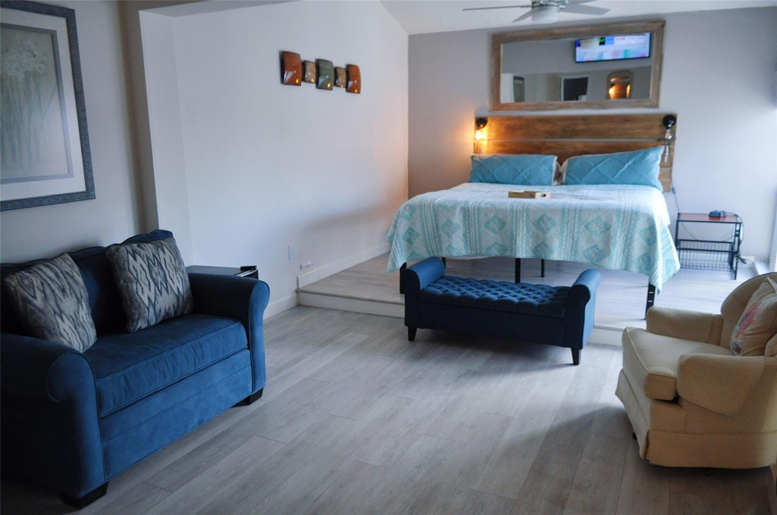 MADEIRA BEACH YACHT CLUB CONDO - Residential