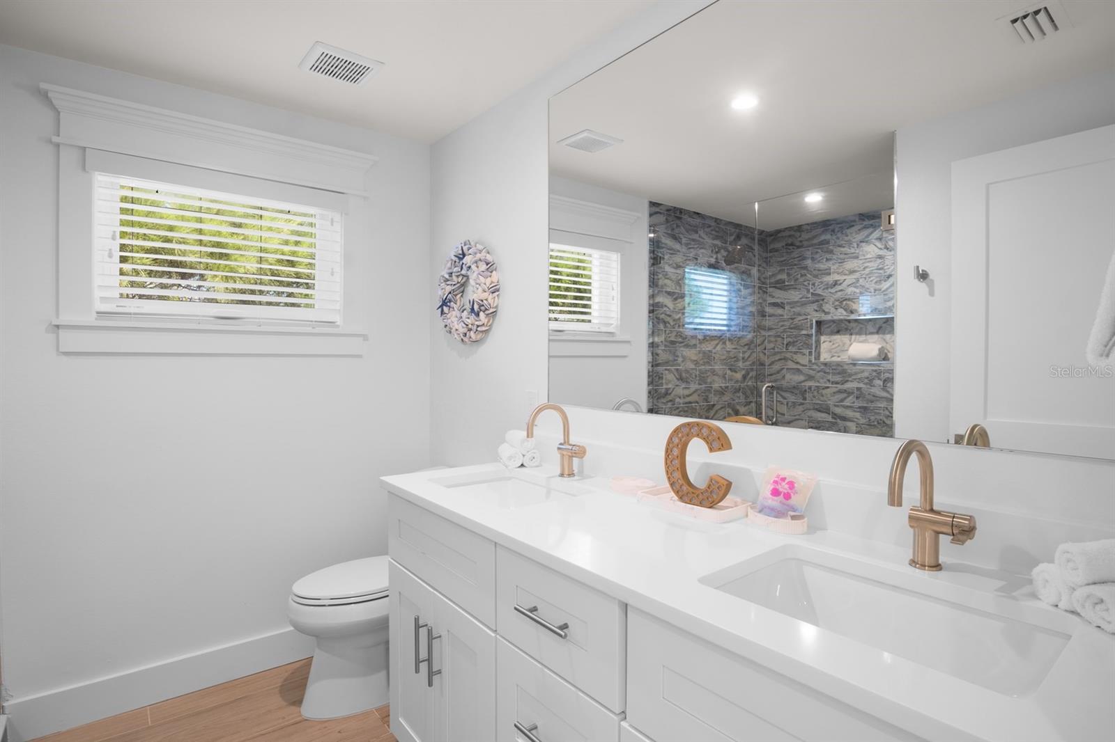 WELLS BAY HARBOR SEC A - Residential