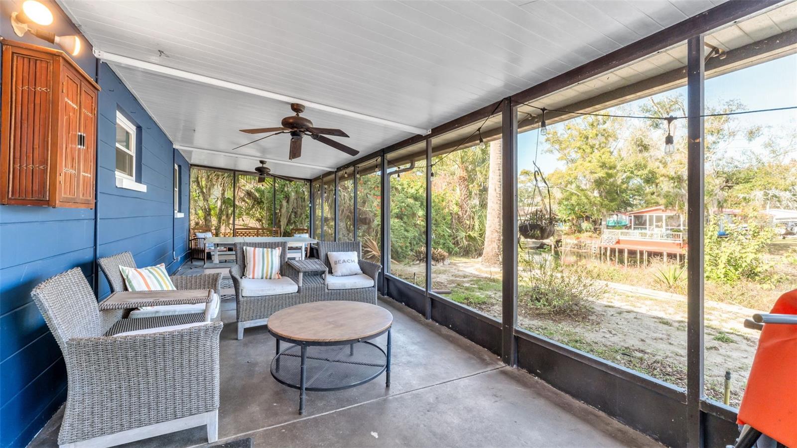 WEEKI WACHEE RIVER RETREATS - Residential