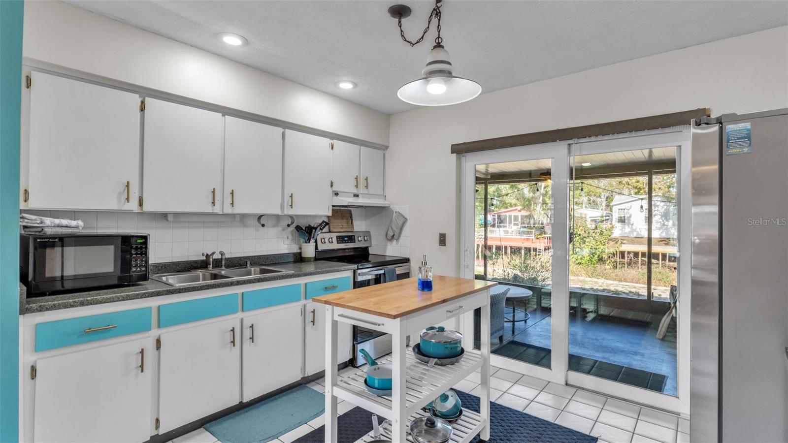 WEEKI WACHEE RIVER RETREATS - Residential