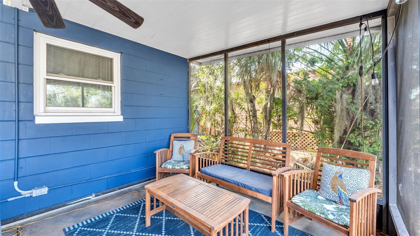 WEEKI WACHEE RIVER RETREATS - Residential