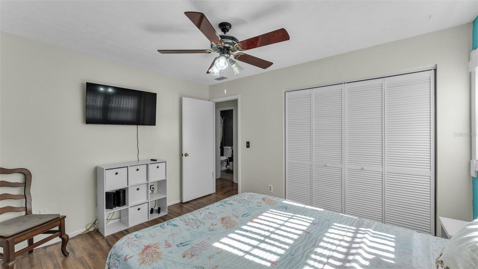 WEEKI WACHEE RIVER RETREATS - Residential