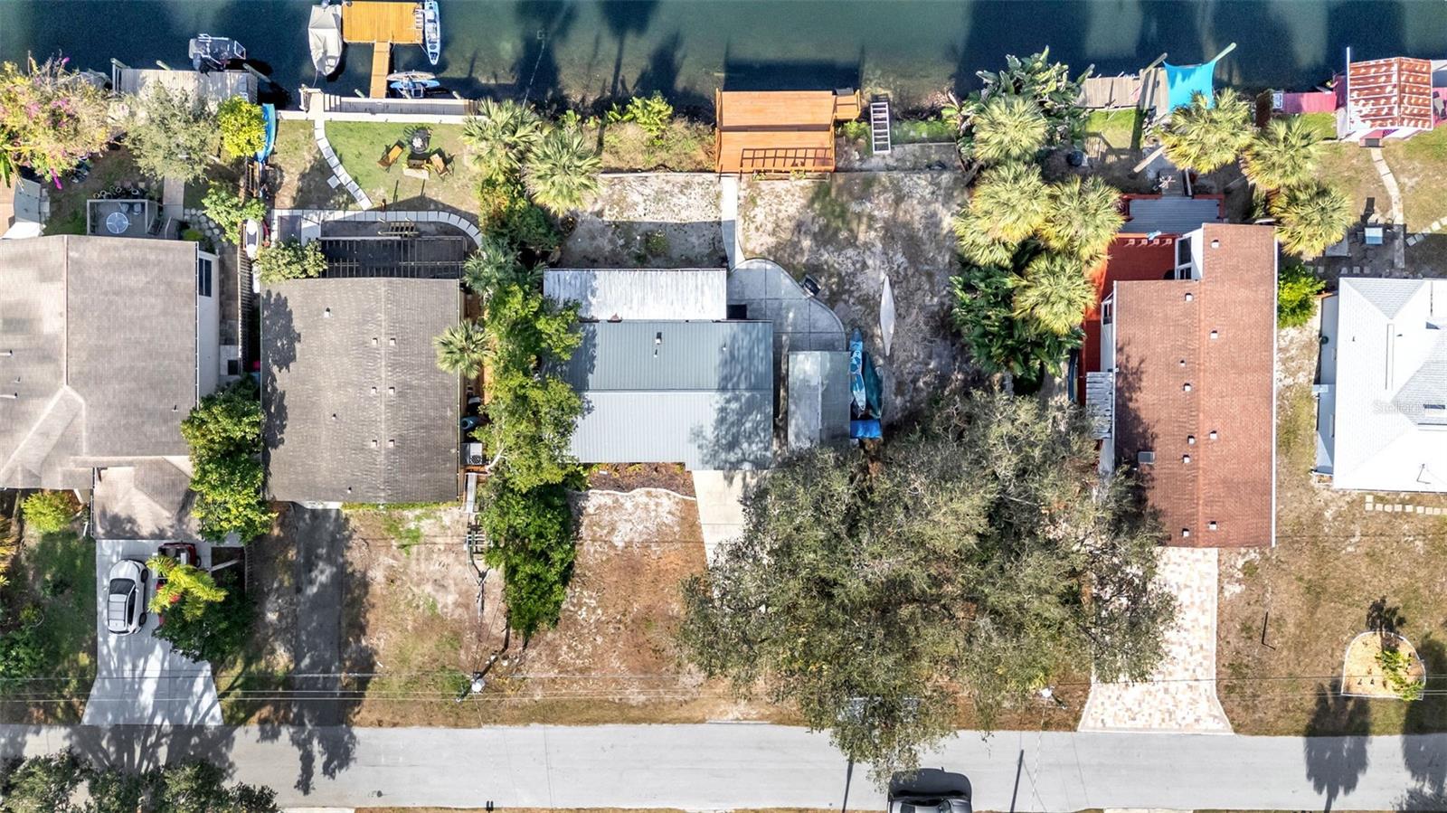 WEEKI WACHEE RIVER RETREATS - Residential