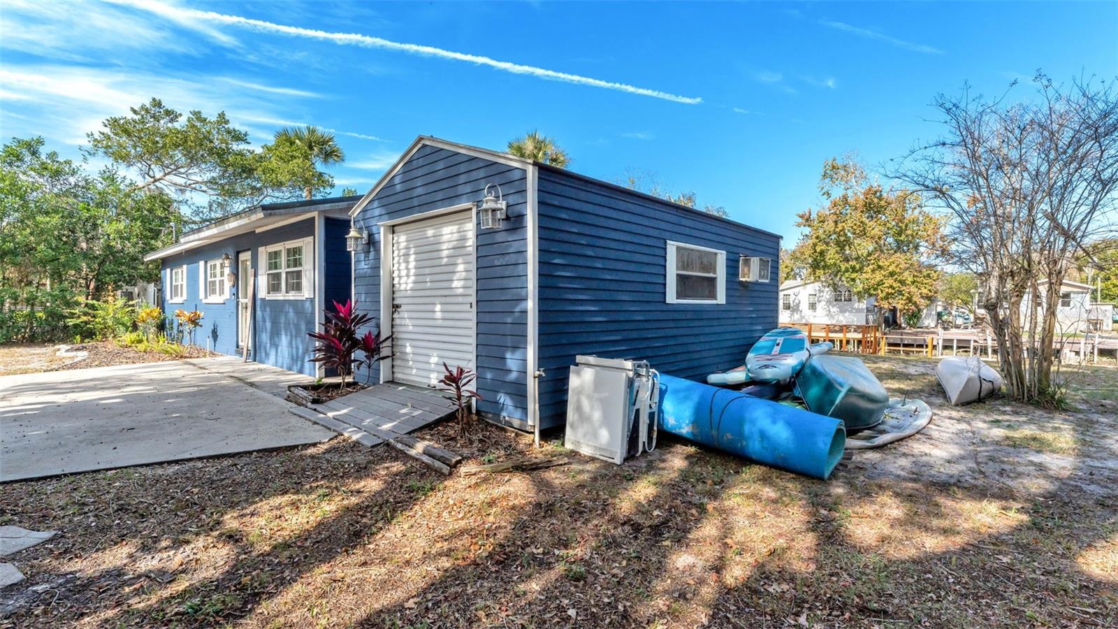 WEEKI WACHEE RIVER RETREATS - Residential