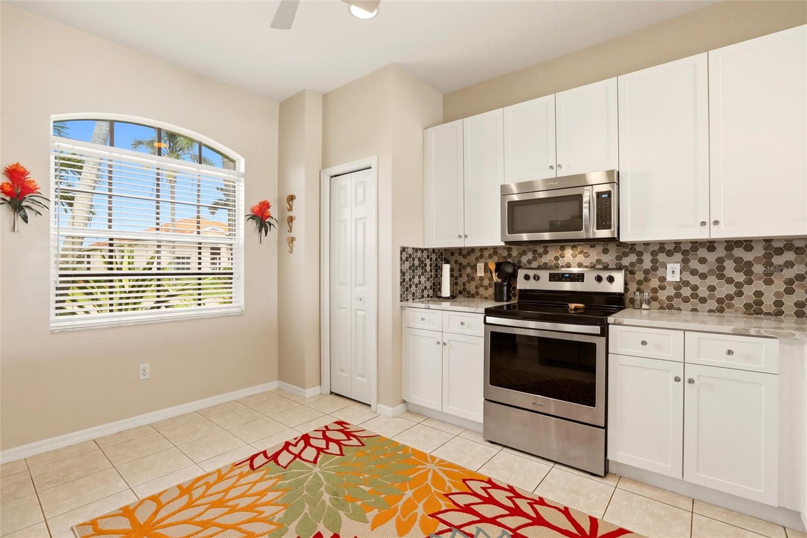 SILVERLAKES AT GATEWAY - Residential