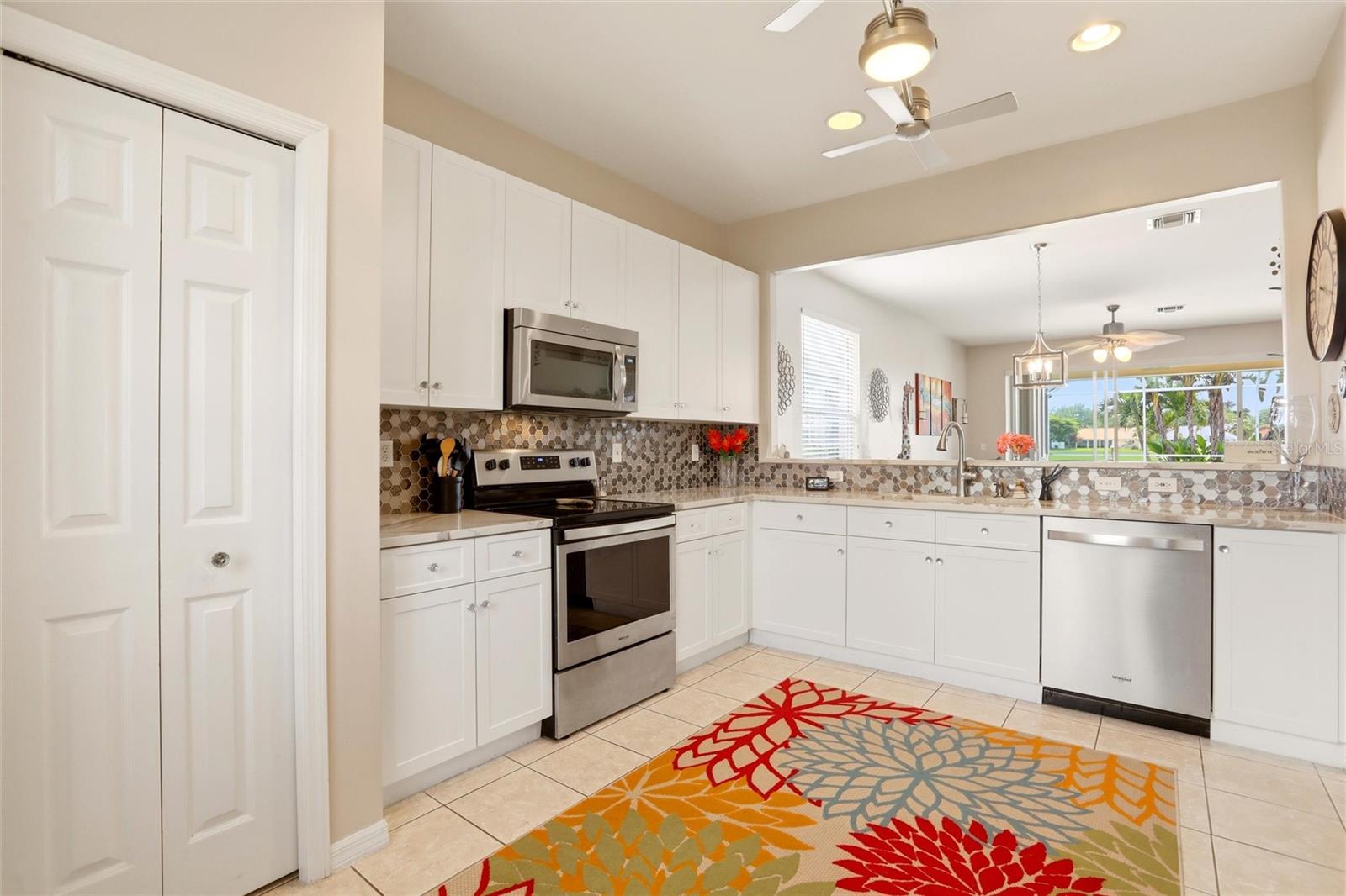 SILVERLAKES AT GATEWAY - Residential