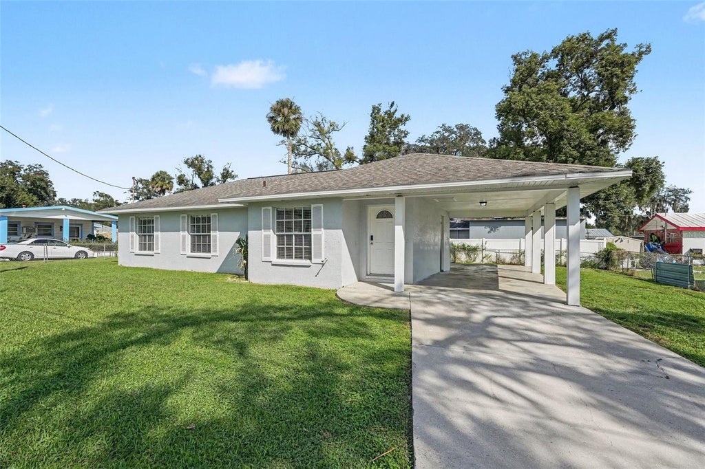 Photo of 5233 Bogdonoff Drive, Seffner, FL 33584 (MLS # O6453013)