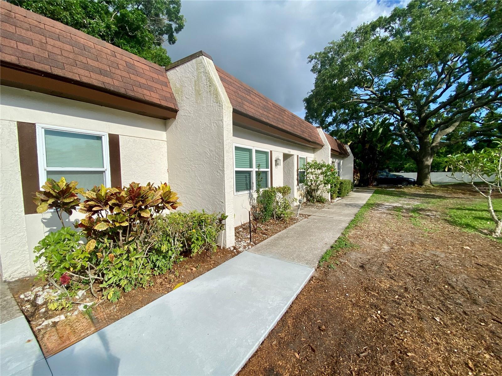 HIGHLAND LAKES MISSION GROVE CONDO - Residential