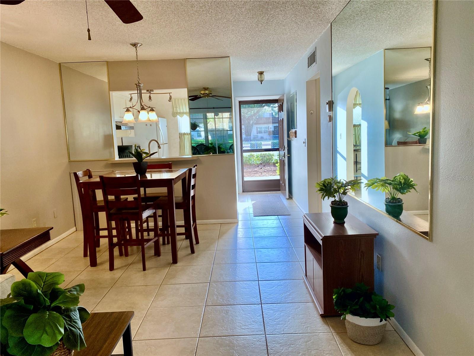 HIGHLAND LAKES MISSION GROVE CONDO - Residential