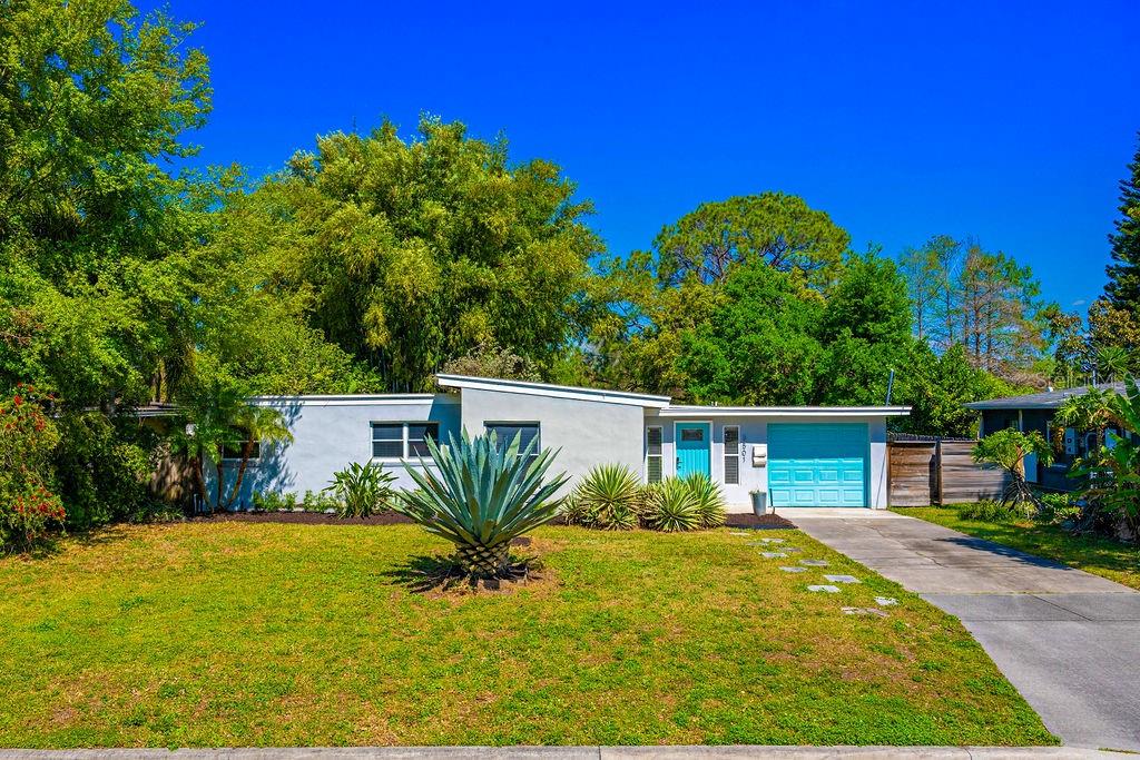 2501 WEBER STREET
