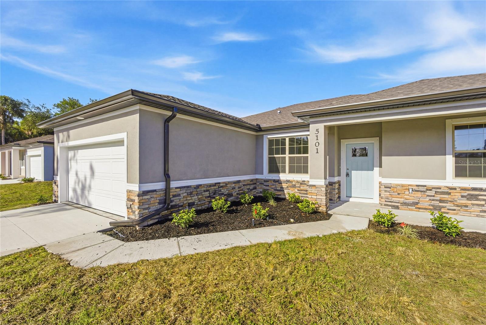 5101 S SAN MATEO DRIVE