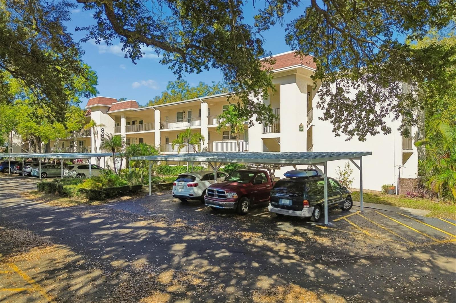 PATRICIAN OAKS - Residential