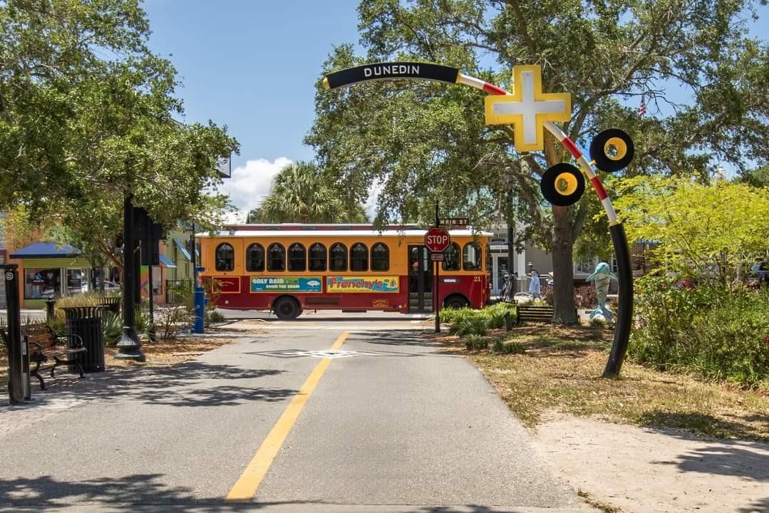 PATRICIAN OAKS - Residential