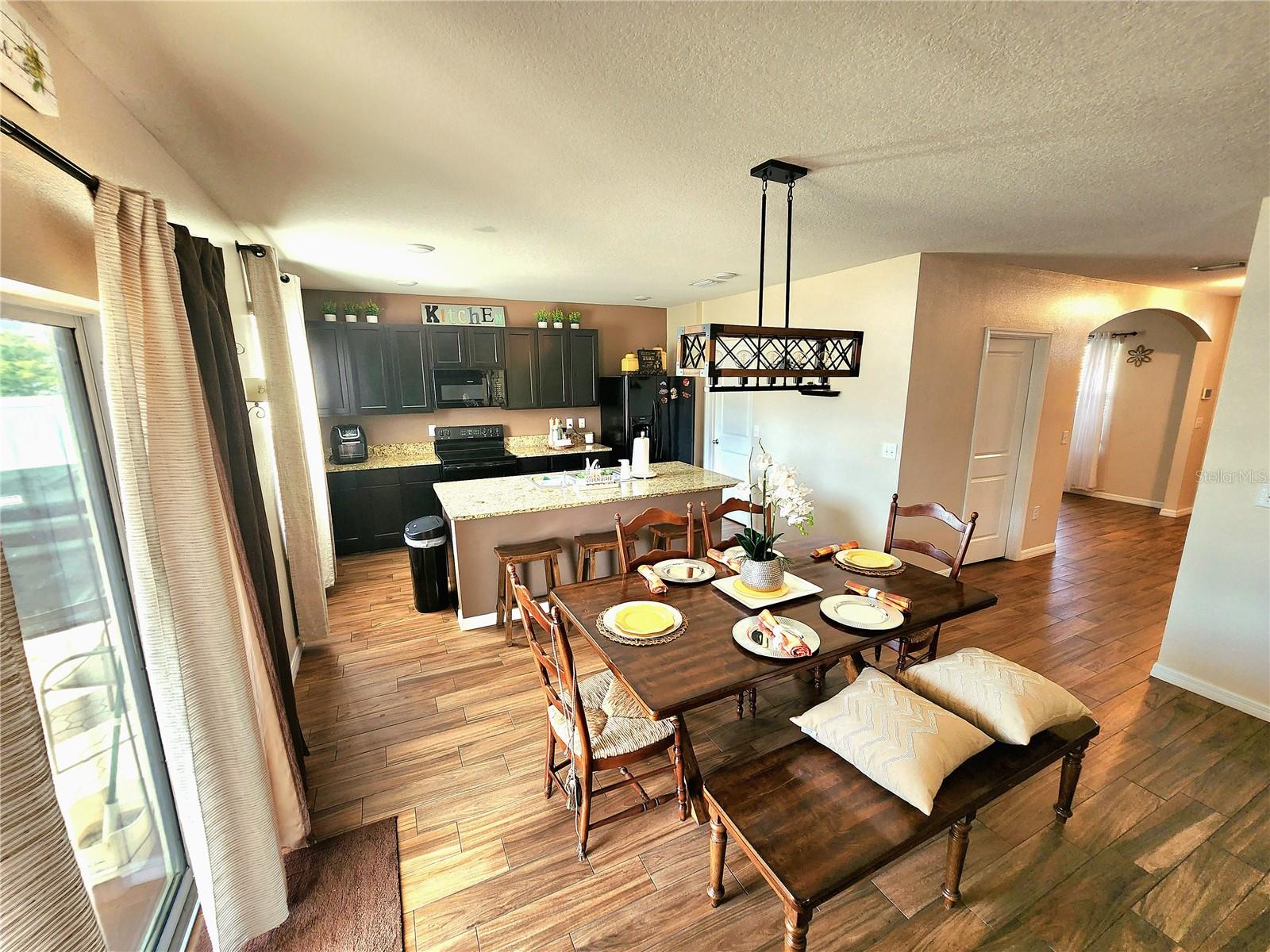 DEL TIERRA PH IV-B & IV-C - Residential