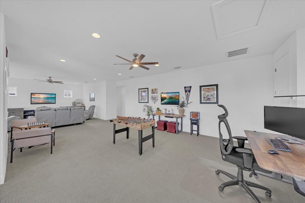 MIRABAY PH 3C-2 - Residential