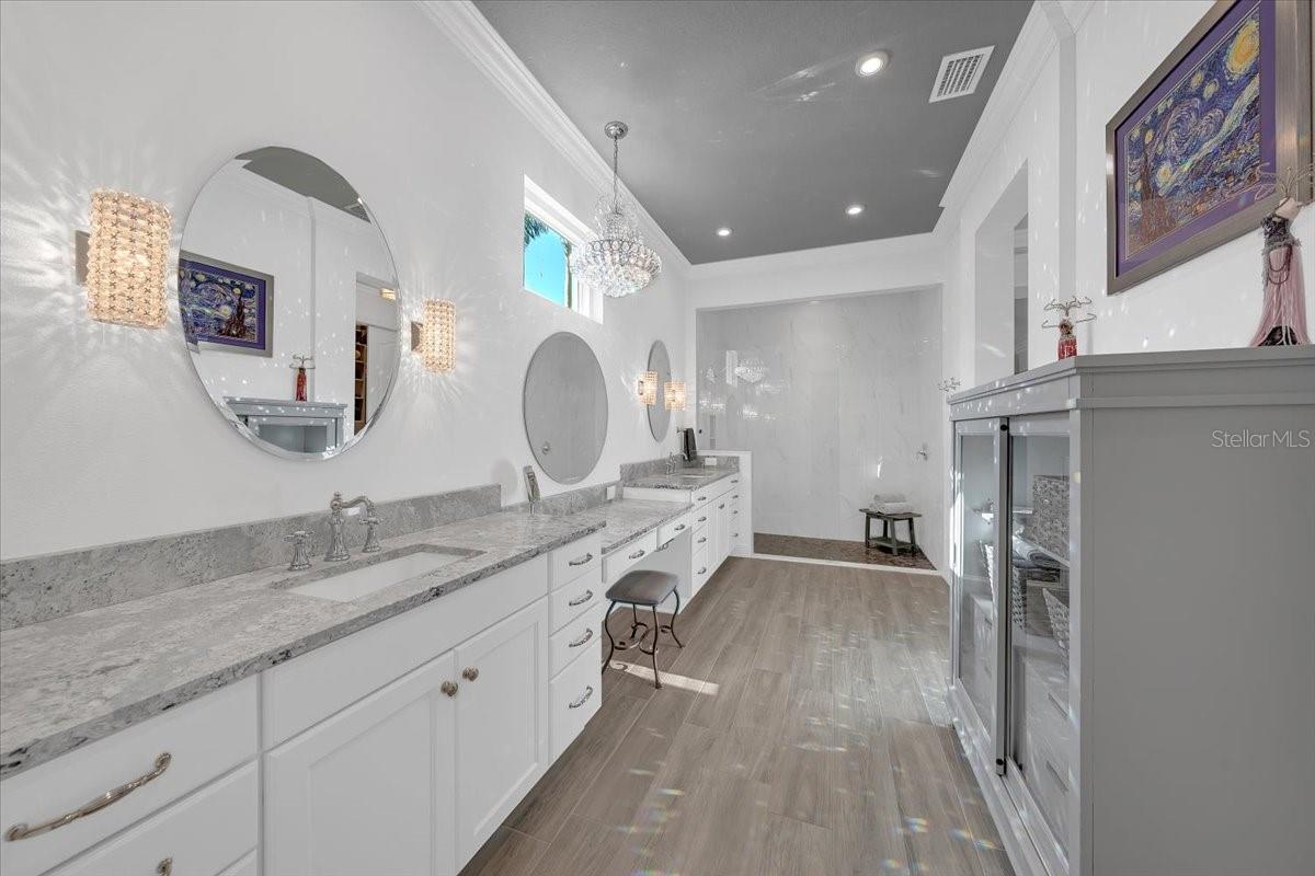 MIRABAY PH 3C-2 - Residential