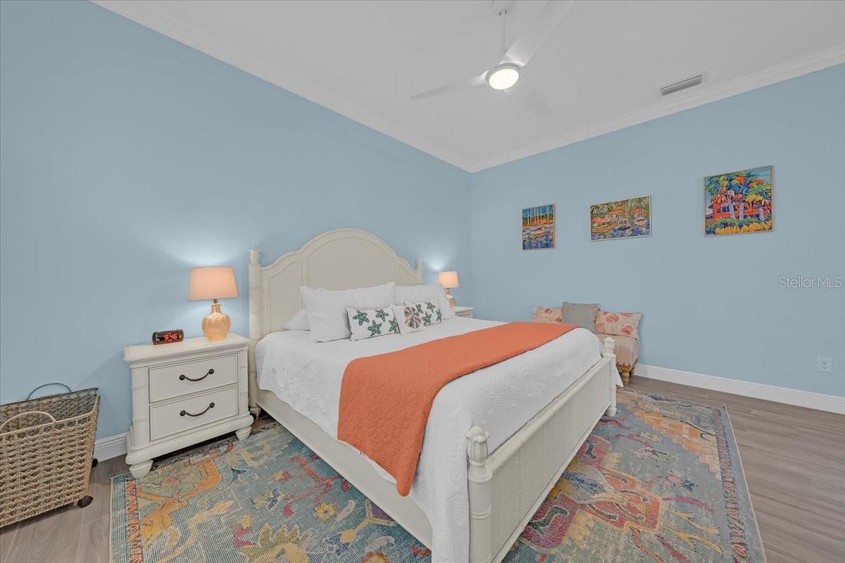 MIRABAY PH 3C-2 - Residential