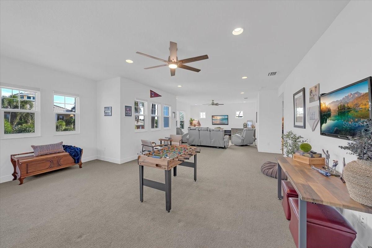 MIRABAY PH 3C-2 - Residential