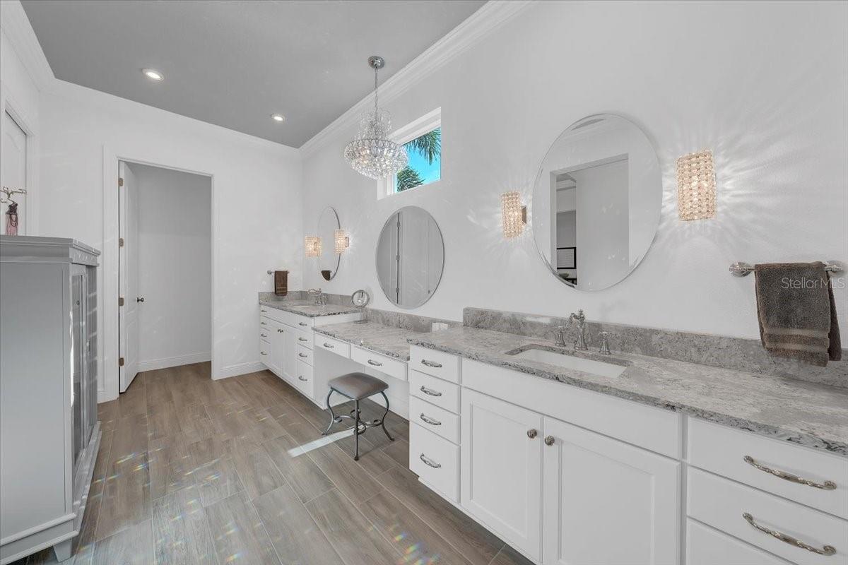 MIRABAY PH 3C-2 - Residential