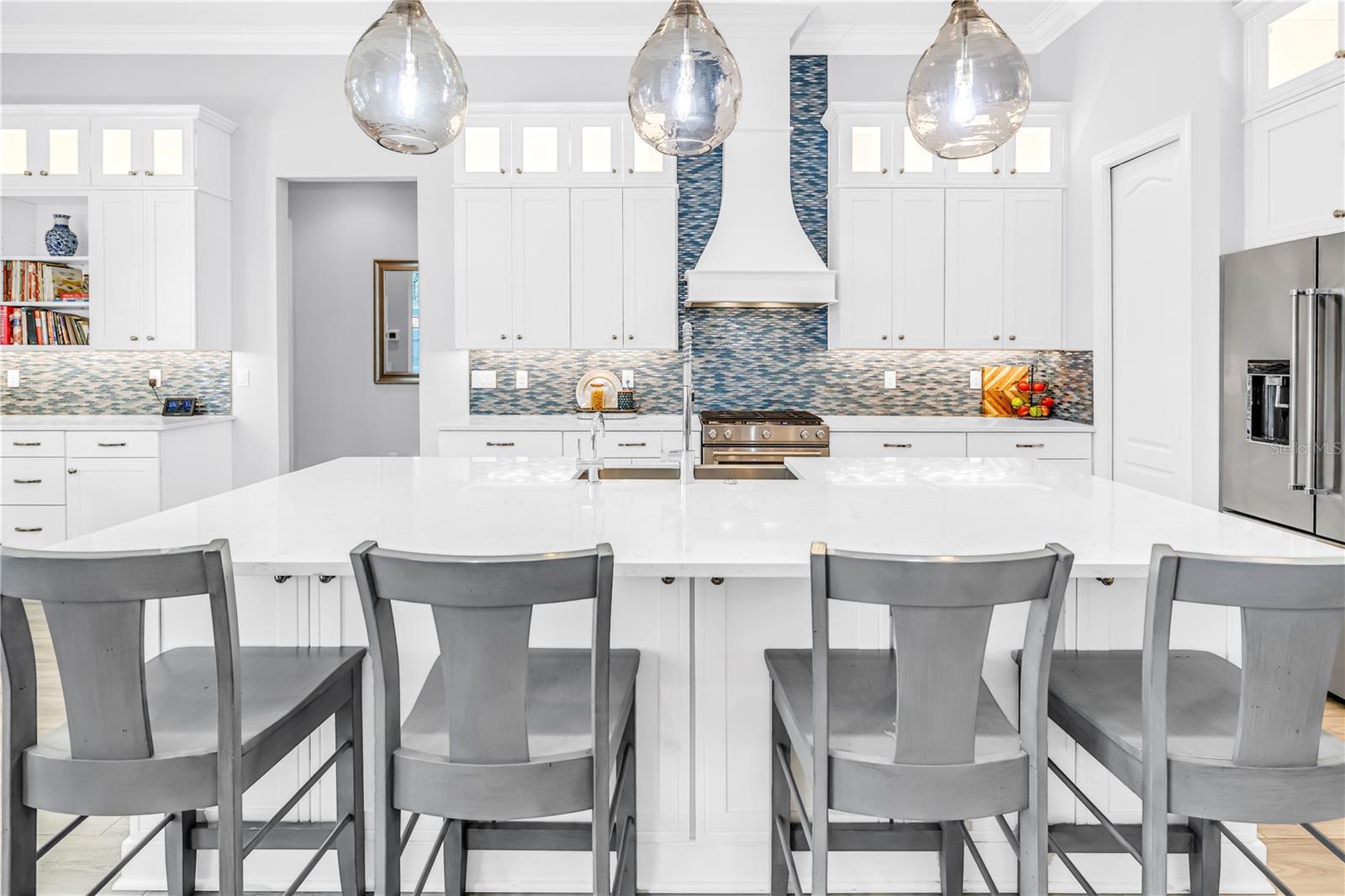 732 MANNS HARBOR DRIVE