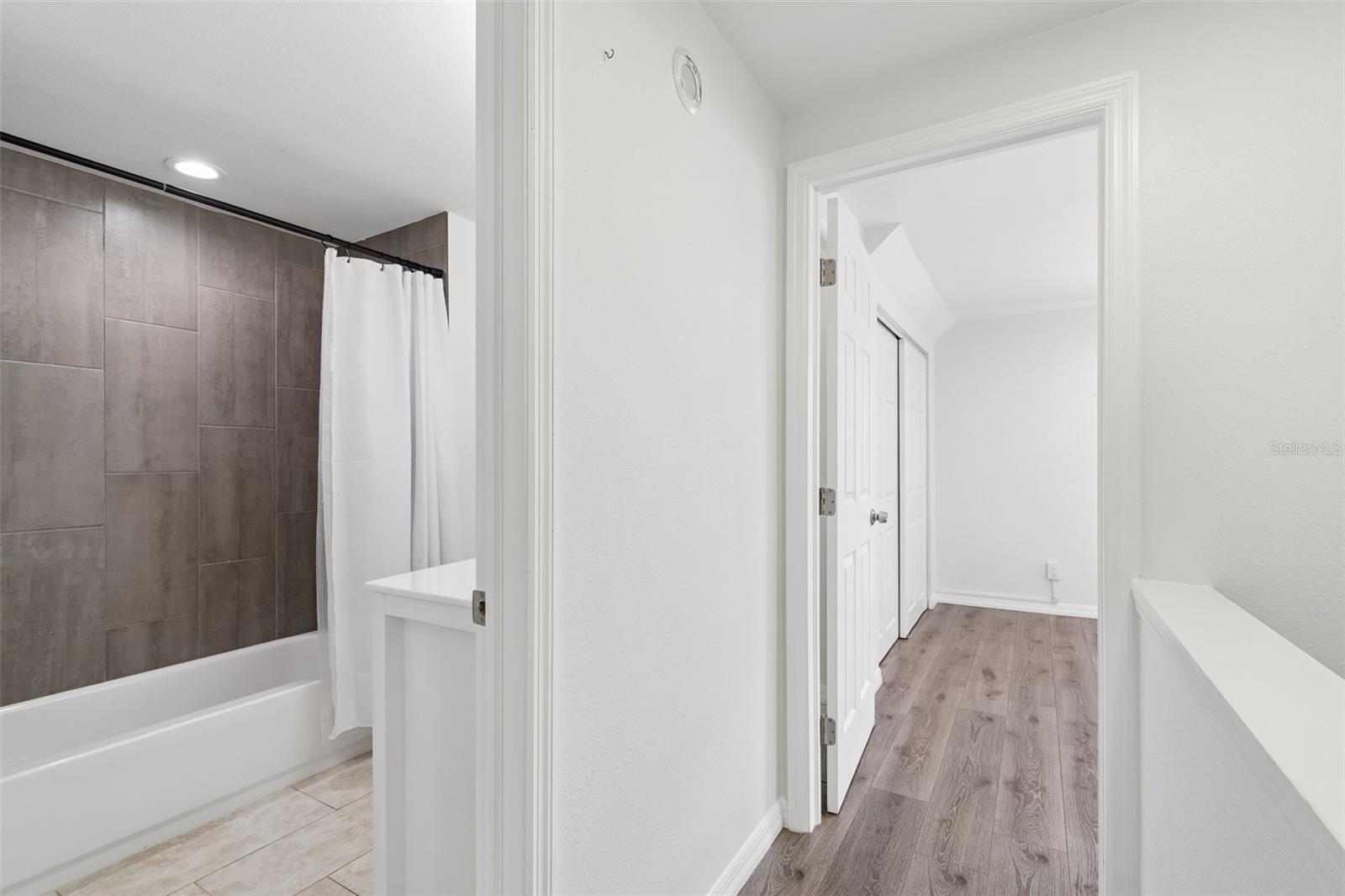 BOCA CIEGA RIDGE 4TH ADD - Residential