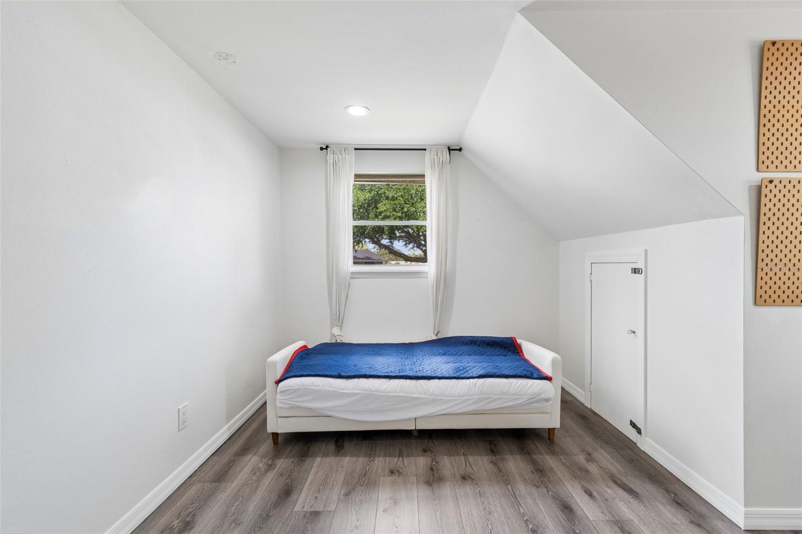 BOCA CIEGA RIDGE 4TH ADD - Residential