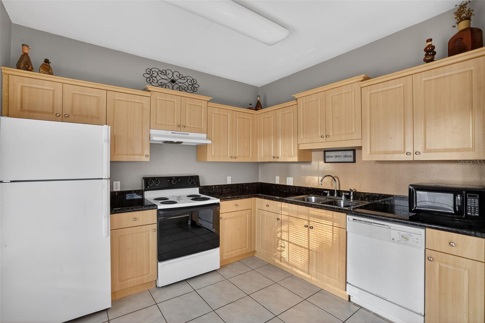 CAROLINA LANDINGS AT UNIVERSITY PLACE C - Residential