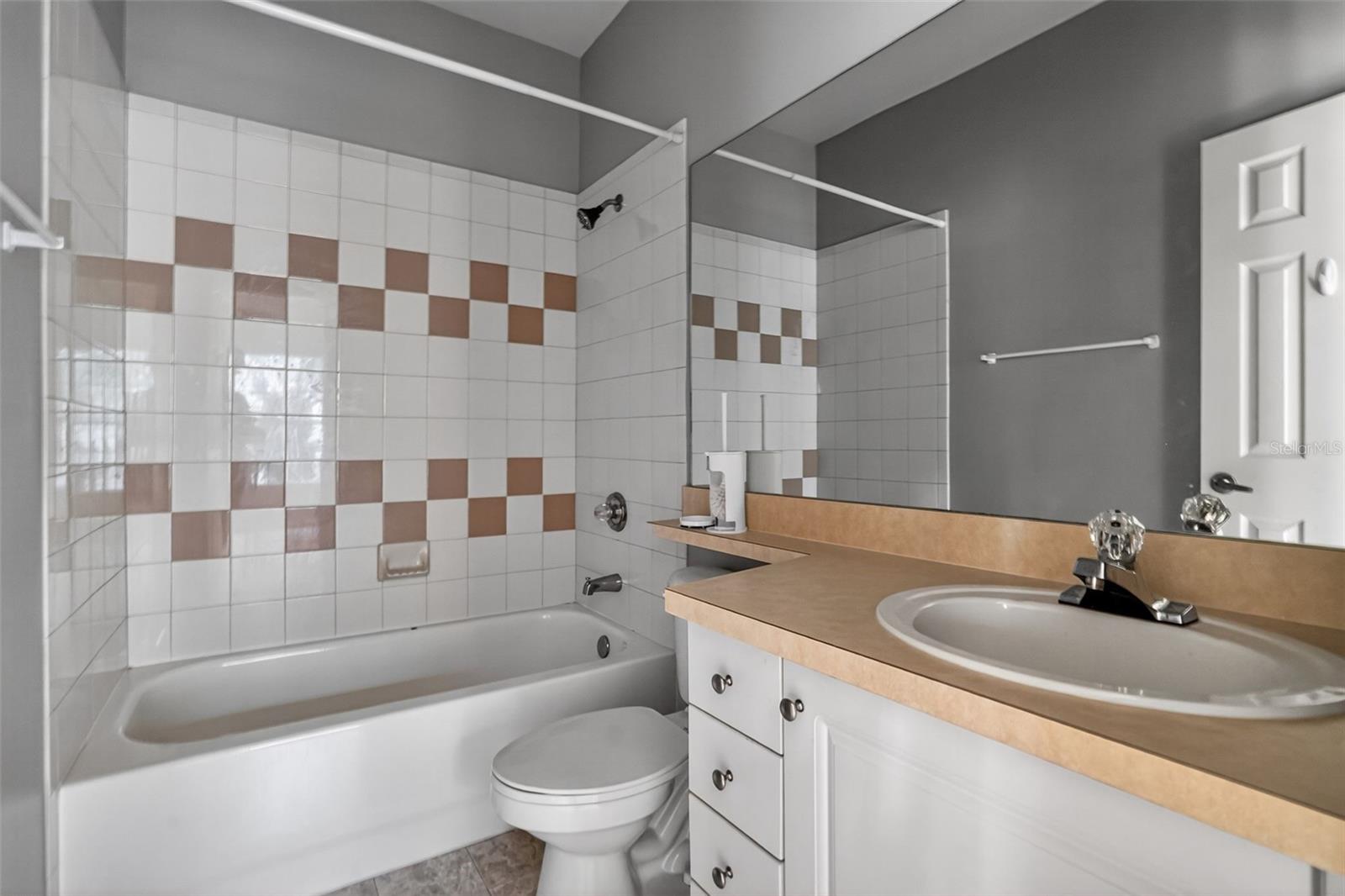 CAROLINA LANDINGS AT UNIVERSITY PLACE C - Residential