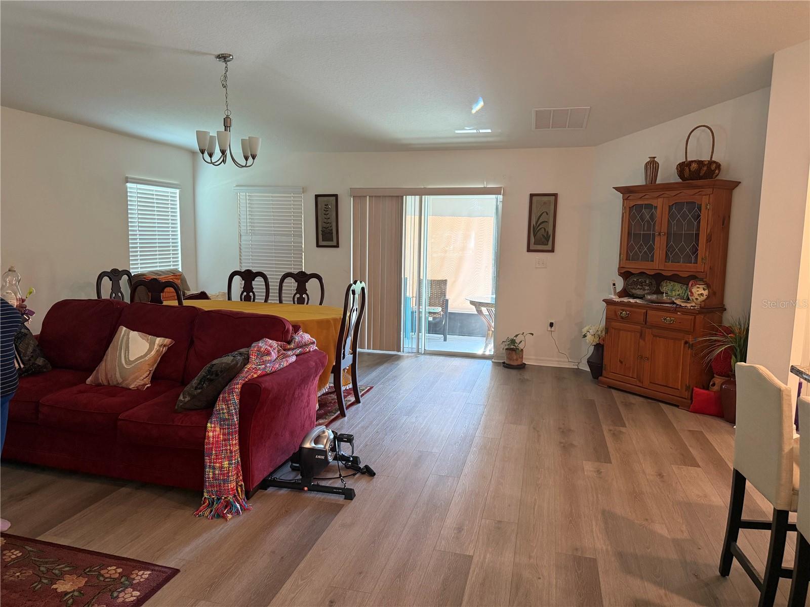 3260 CASA DEL REY AVENUE