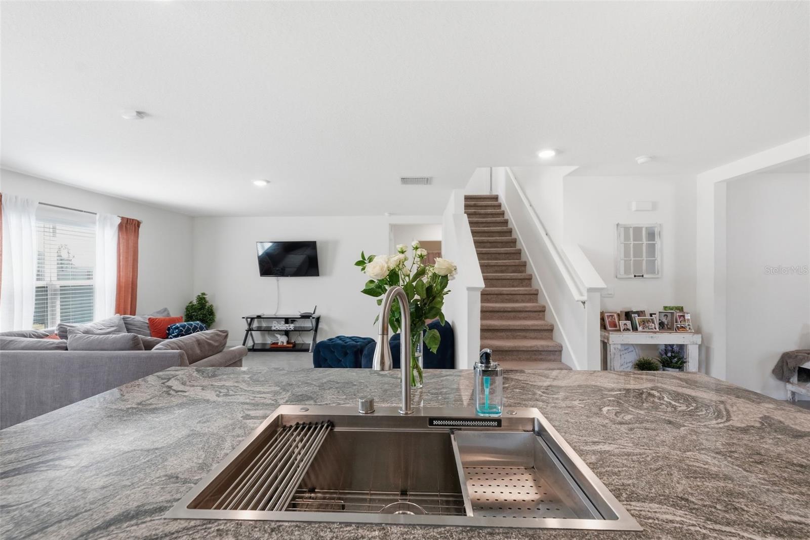 ZEPHYR RDG - Residential