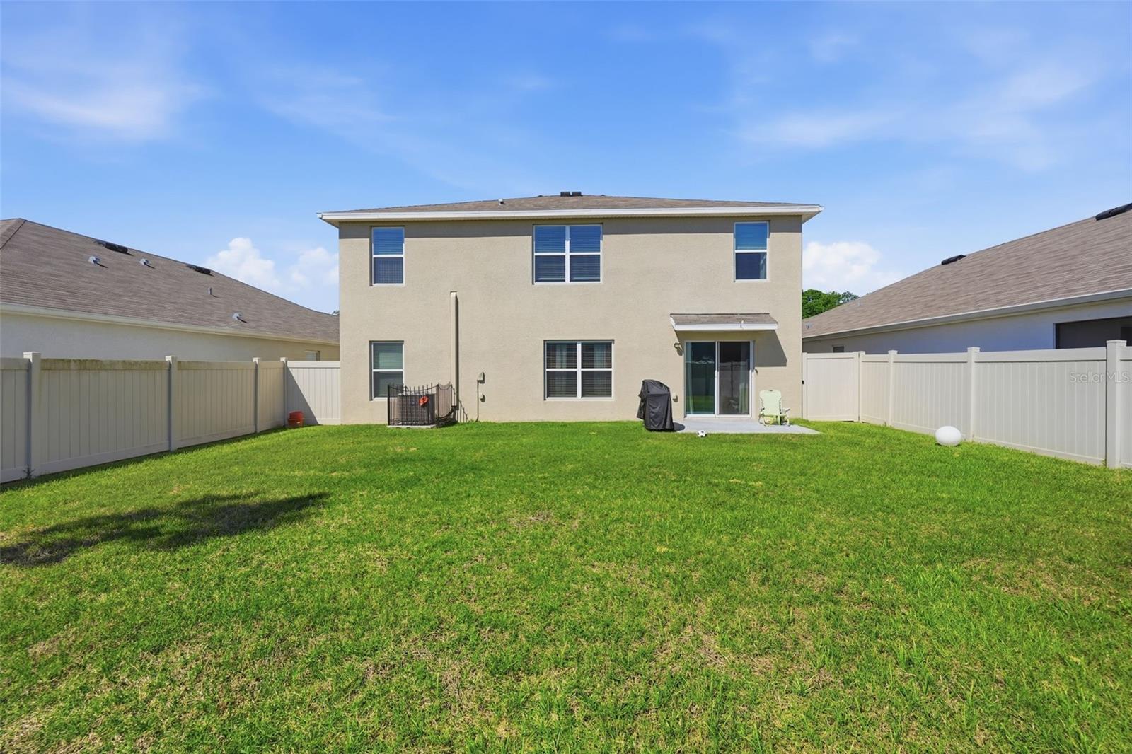 ZEPHYR RDG - Residential