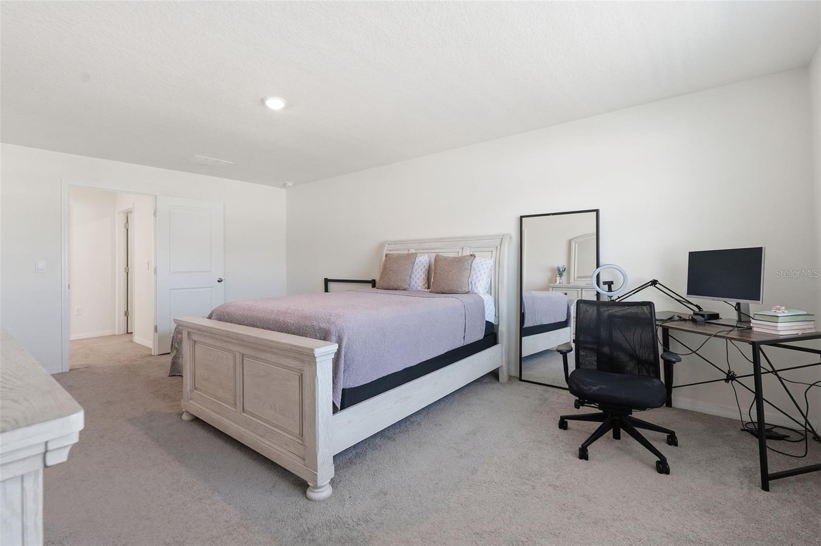 ZEPHYR RDG - Residential