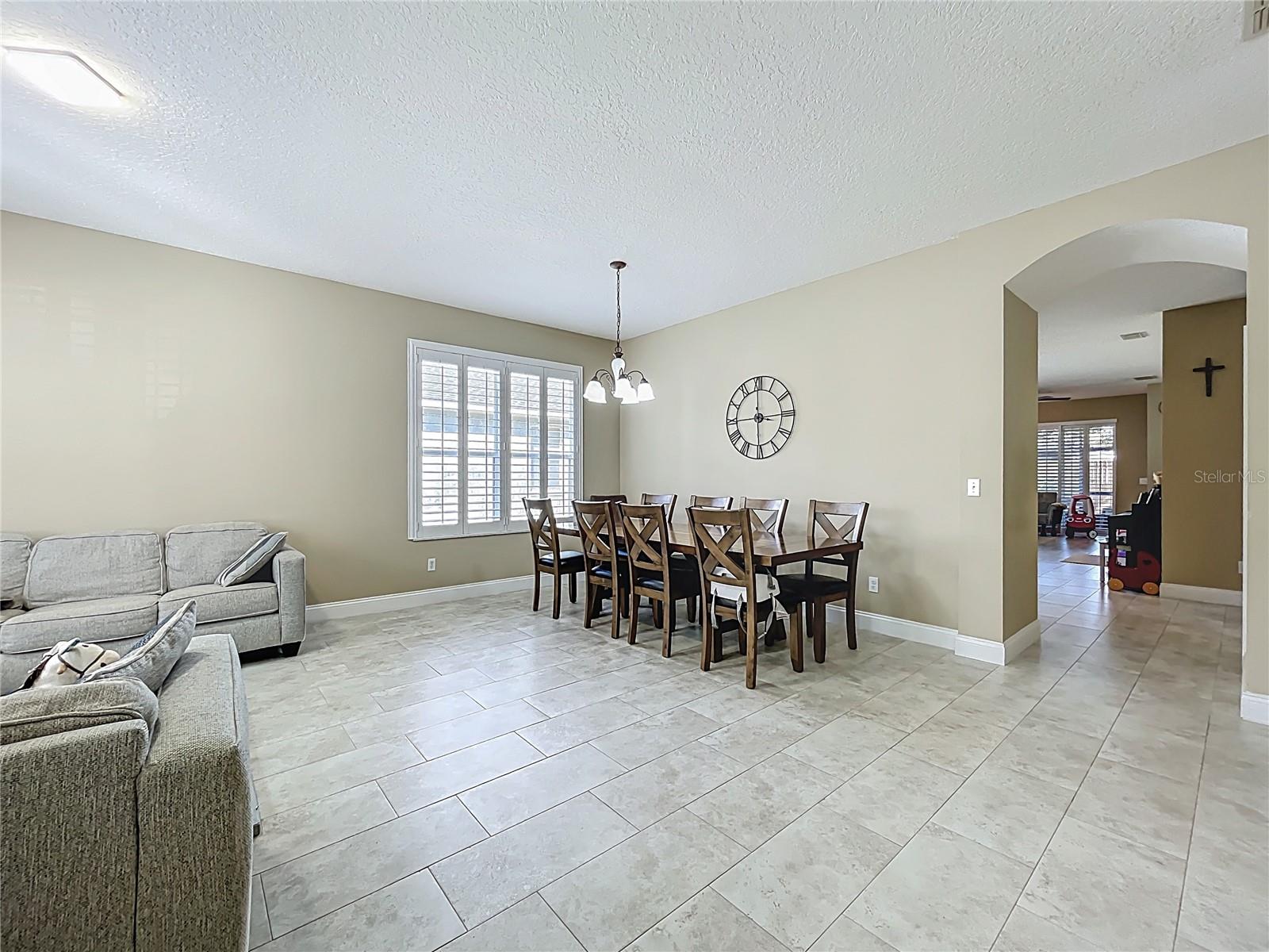 ROSE BAY PH 01 49 28 - Residential