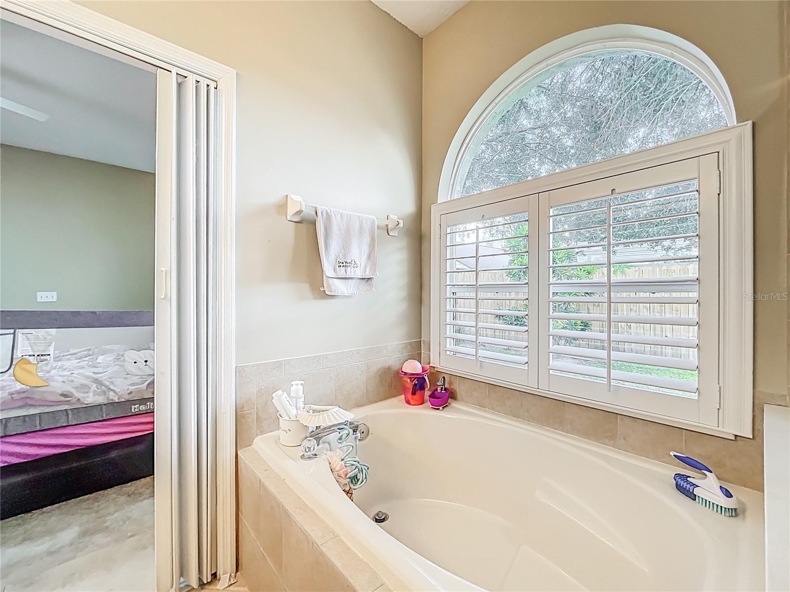 ROSE BAY PH 01 49 28 - Residential