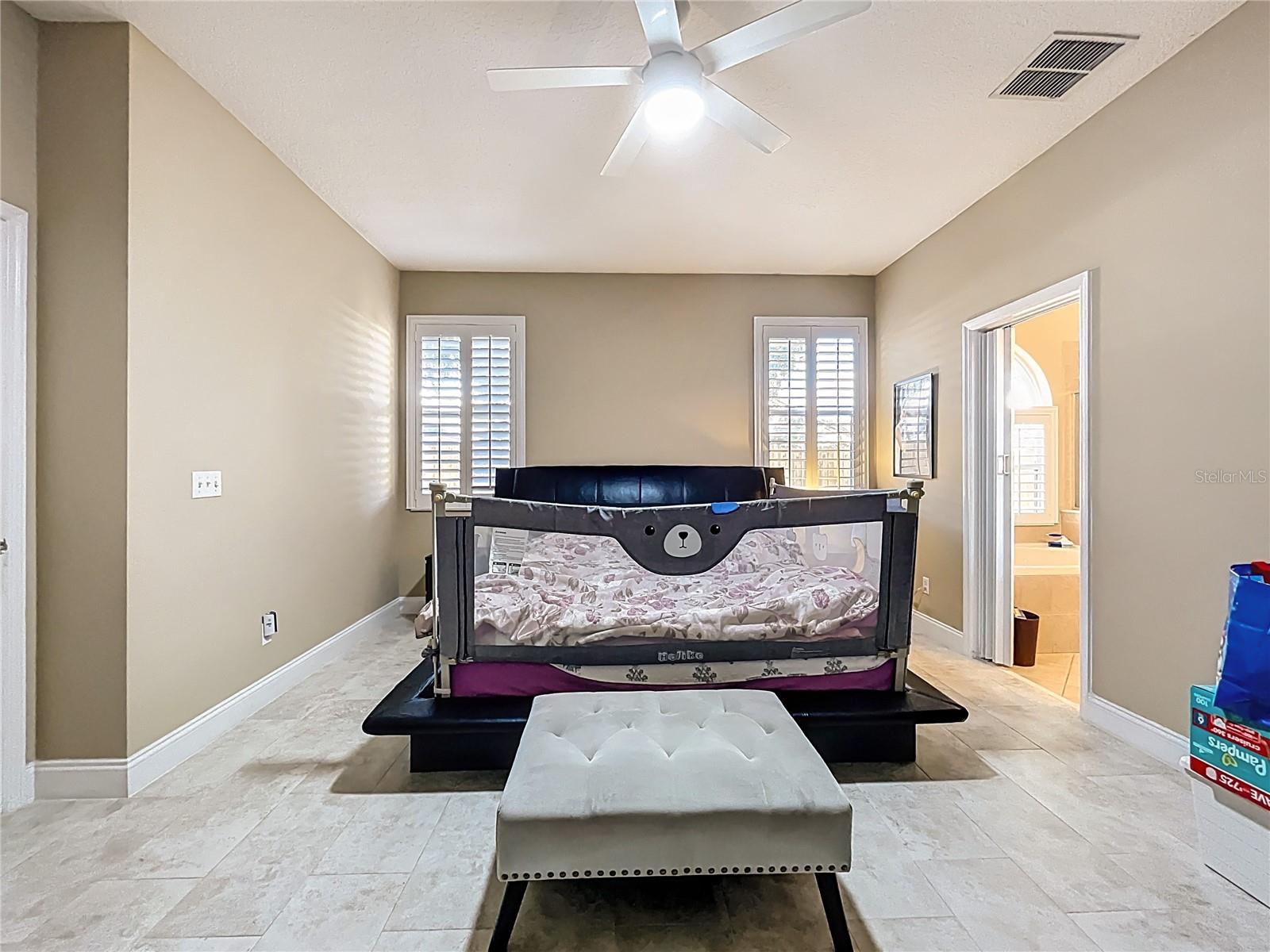 ROSE BAY PH 01 49 28 - Residential