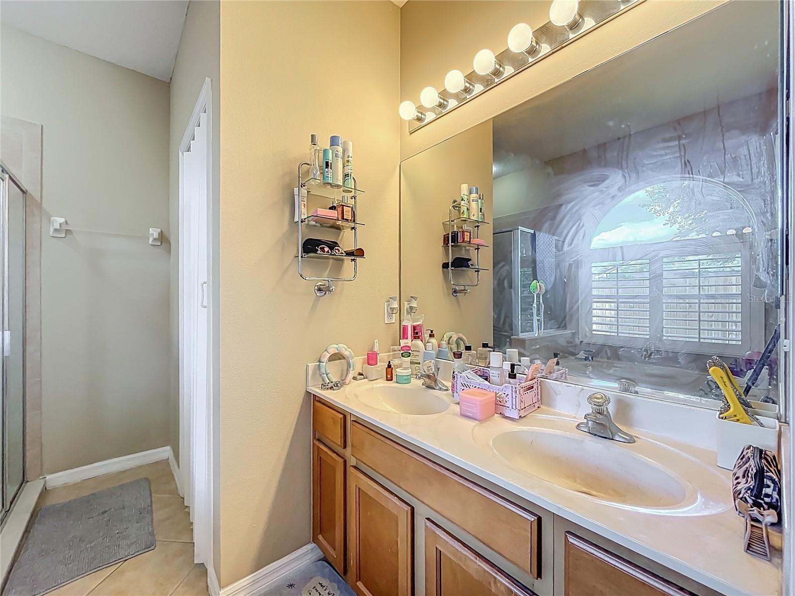 ROSE BAY PH 01 49 28 - Residential