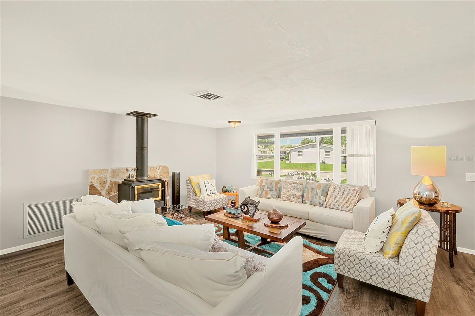 5126 ROSEWOOD DRIVE
