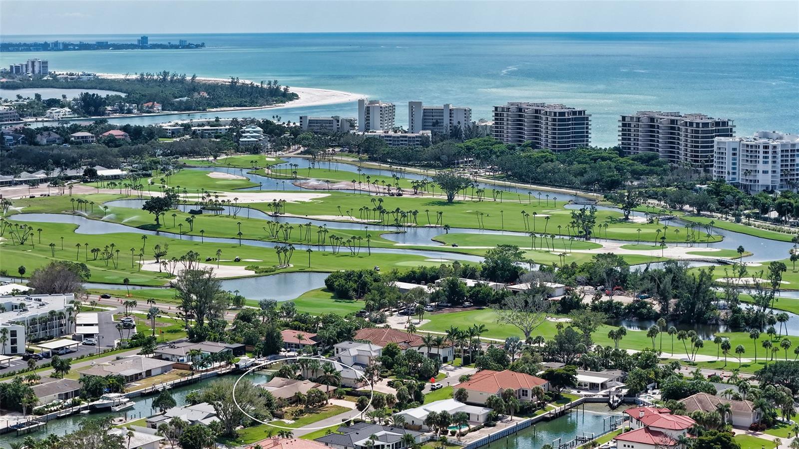COUNTRY CLUB SHORES - Residential