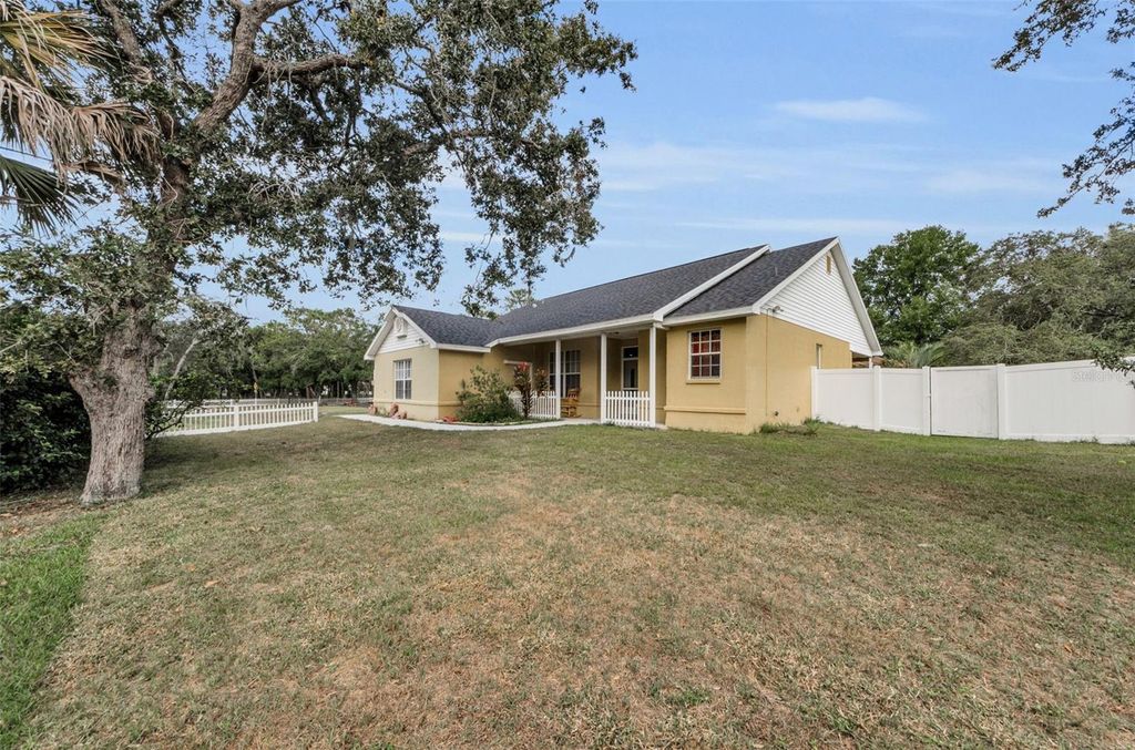 Photo of 11744 La Madera Boulevard, Port Richey, FL 34668 (MLS # W7880387)