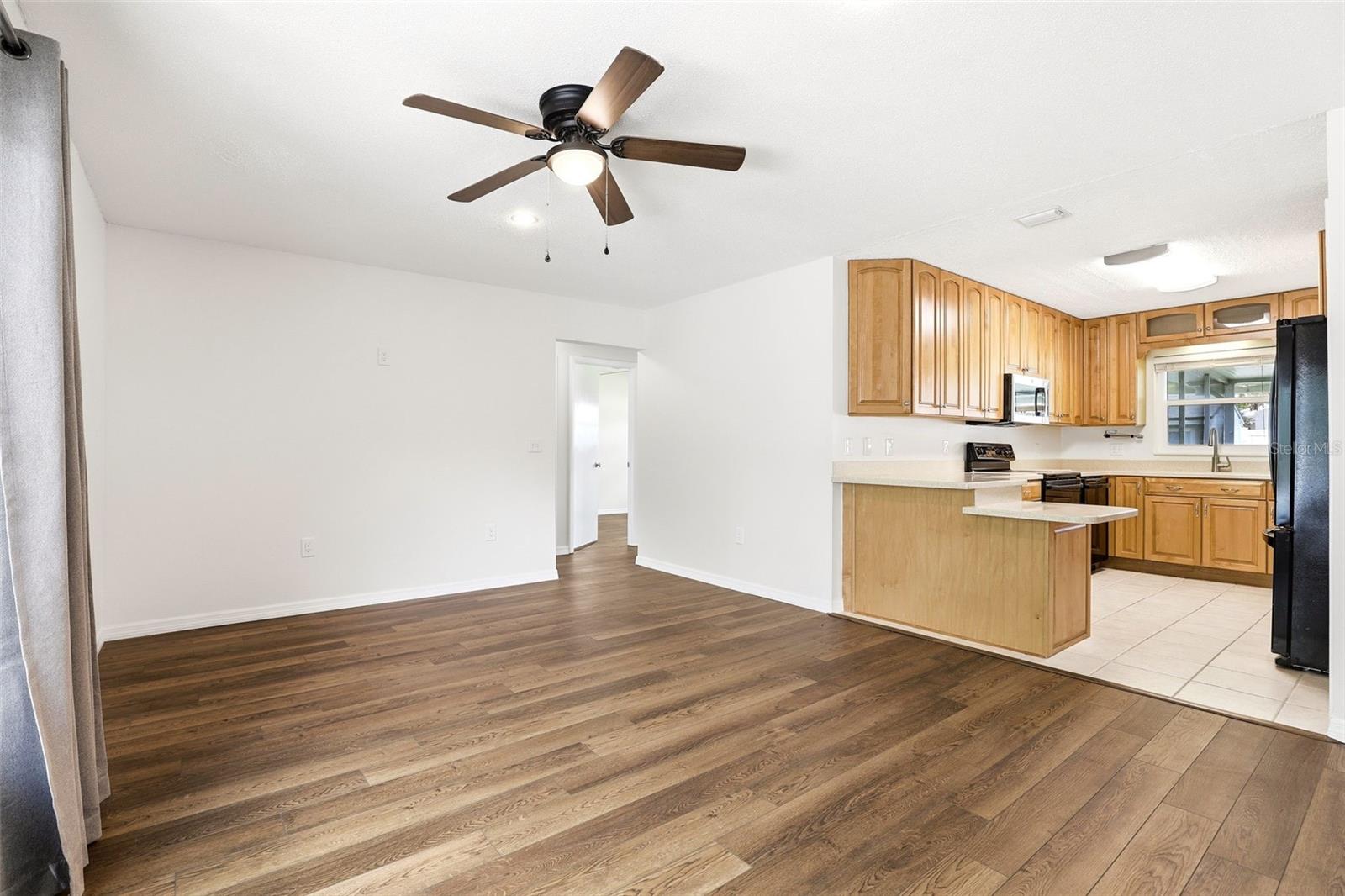 SPRING OAKS UNIT 4 - Residential