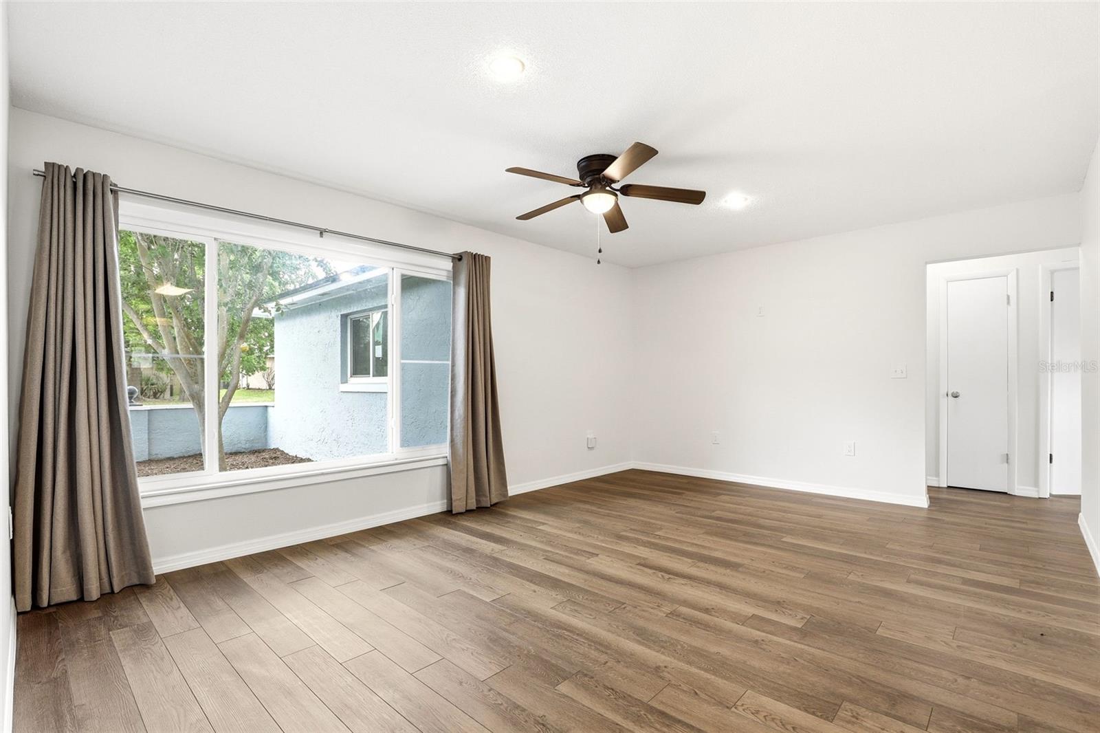 SPRING OAKS UNIT 4 - Residential