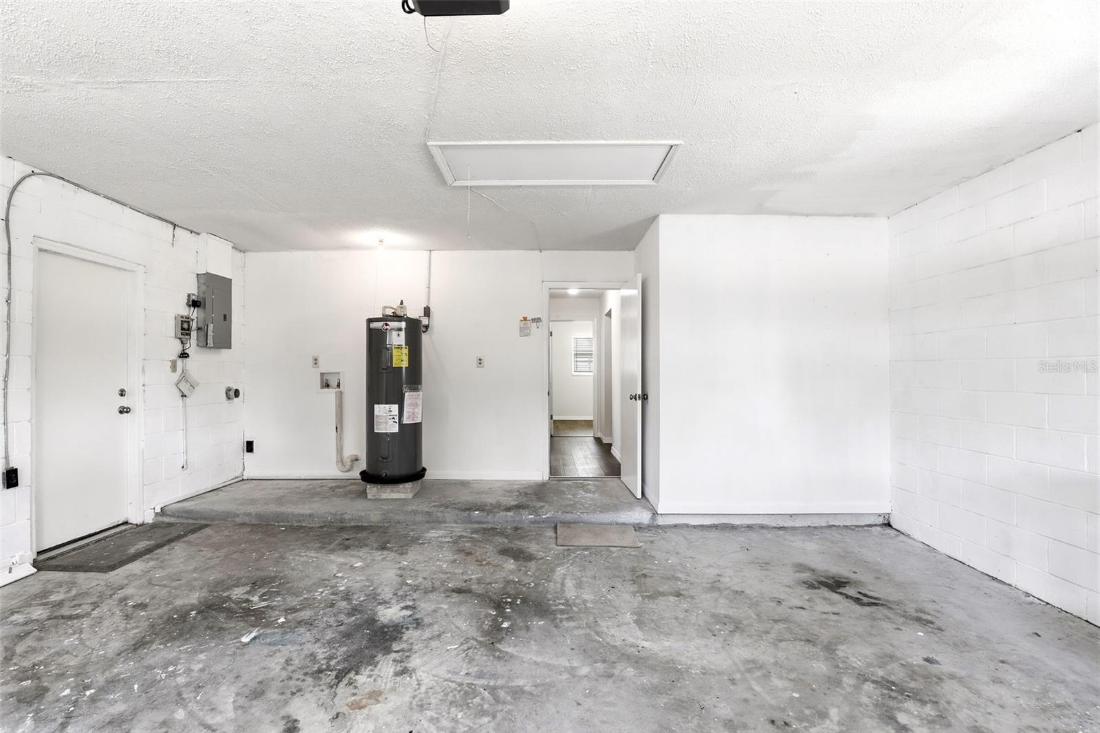 SPRING OAKS UNIT 4 - Residential