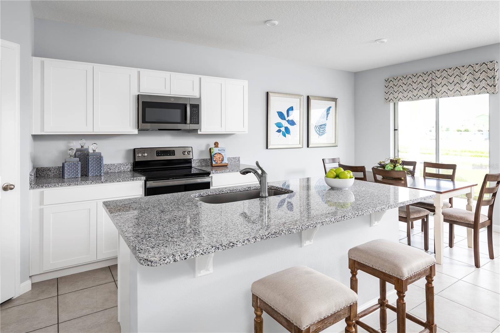 VISTA TRACE - Residential