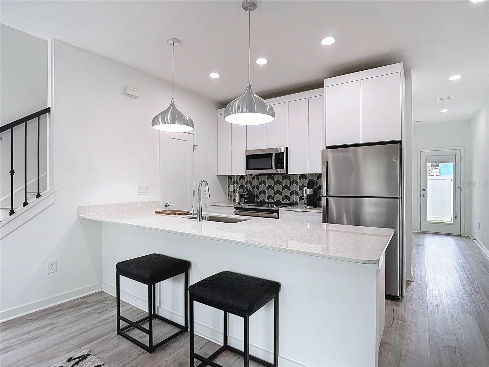 SUBDIVISION OF E 1/2 OF NE 1/4 - Residential