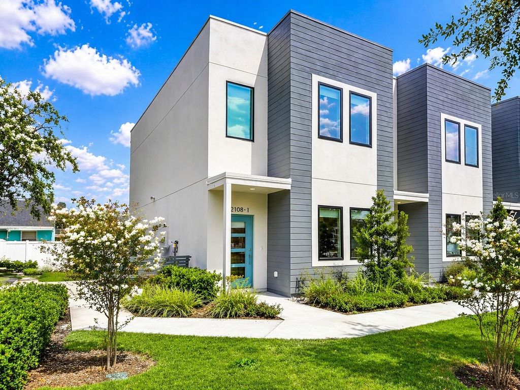 Photo of 2108 E 22nd Avenue #1, Tampa, FL 33605 (MLS # TB8466802)